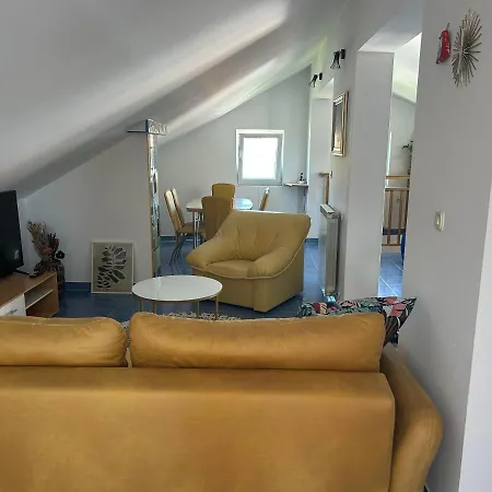 Apartment Apartman Leni